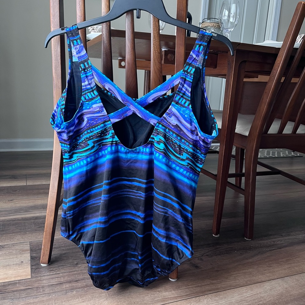 Great Lengths Black/Teal/Purple Striped Swimsuit Size 20! Flattering and Comfy! - Picture 2 of 9